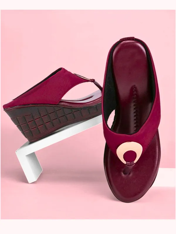 Cherry_Premium_Synthetic_Medium_Heel_Sandal_For_Women