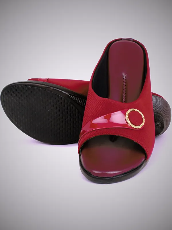 Cherry_Premium_Synthetic_Low_Heel_Sandal_For_Women