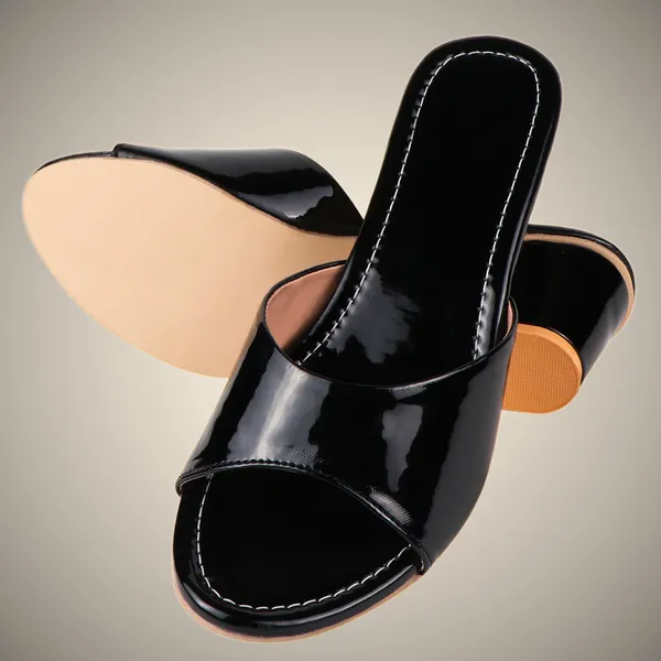 Black_Premium_Synthetic_Medium_Heel_Sandal_For_Women