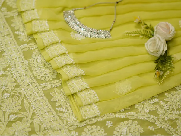 Niraloka_Hand_Embroidered_Green_Georgette_Lucknow_Chikan_Saree_With_Blouse_NF5009