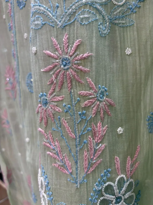 Pure_light_green_mul_chikankari_kurta_set
