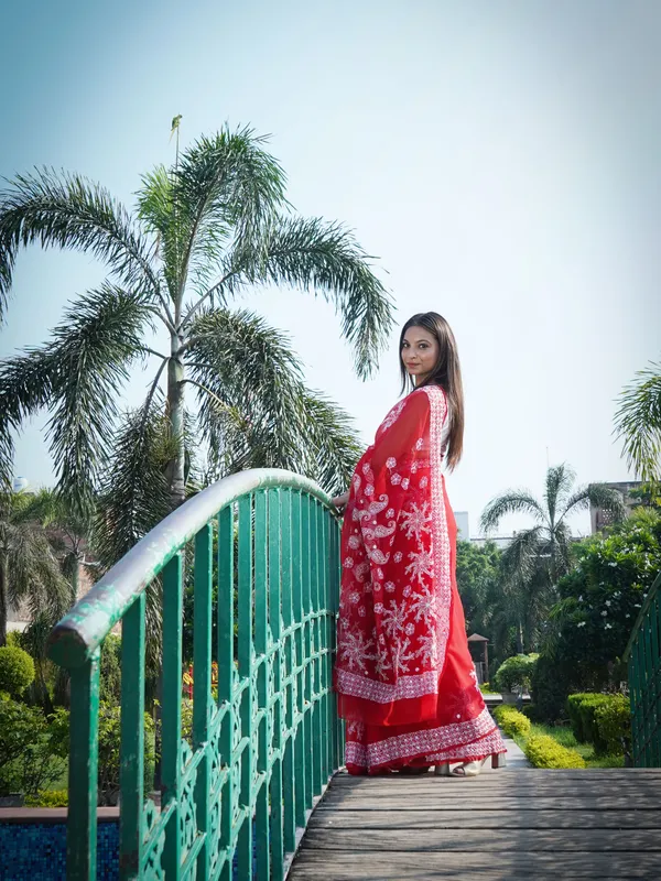 Red_georgette_chikankari_saree