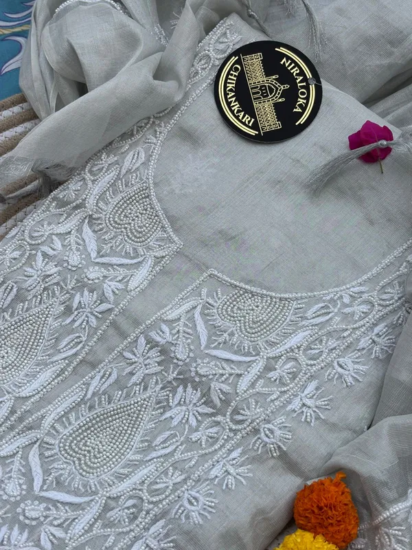 Silver_Chanderi_kurta_set_with_pearl_work