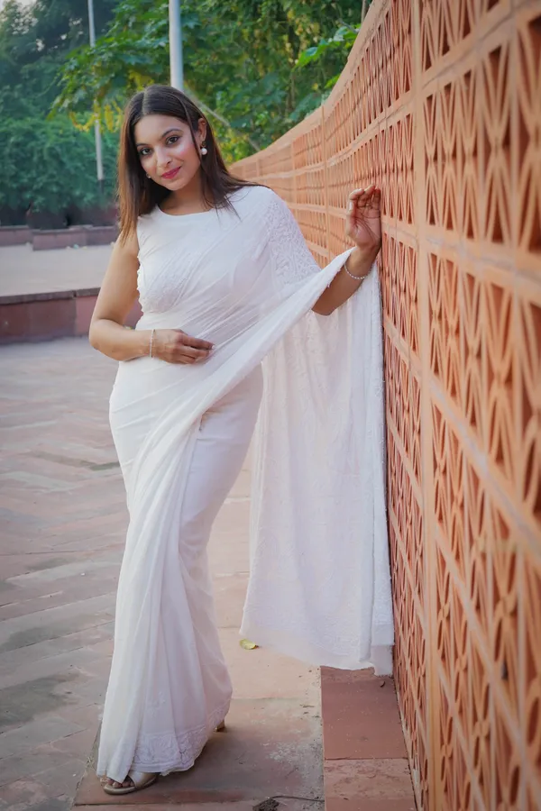 White_dyeable_pure_georgette_chikankari_saree_NF5006