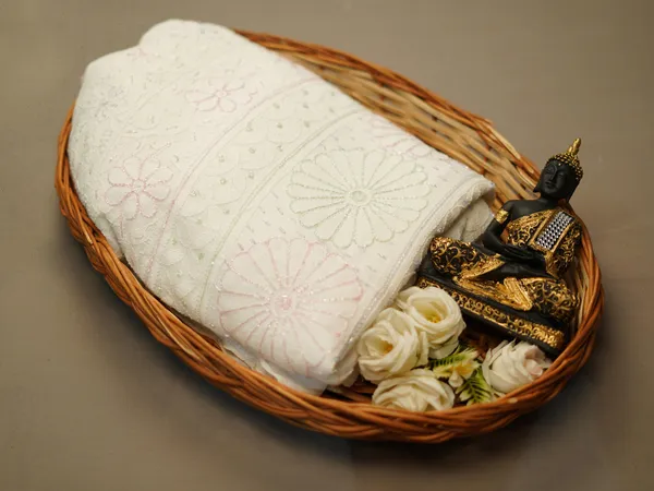 White_dyeable_pure_georgette_chikankari_saree_NF5011