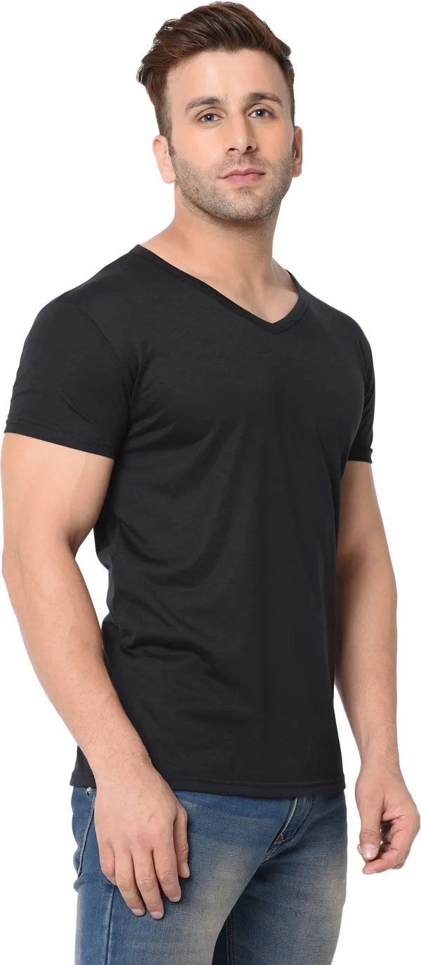 Black_Cotton_Solid_V_Neck_Regukar_Fit_T-Shirt_For_Men
