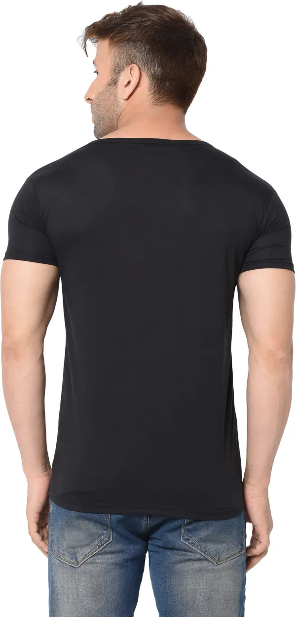 Black_Cotton_Solid_V_Neck_Regukar_Fit_T-Shirt_For_Men