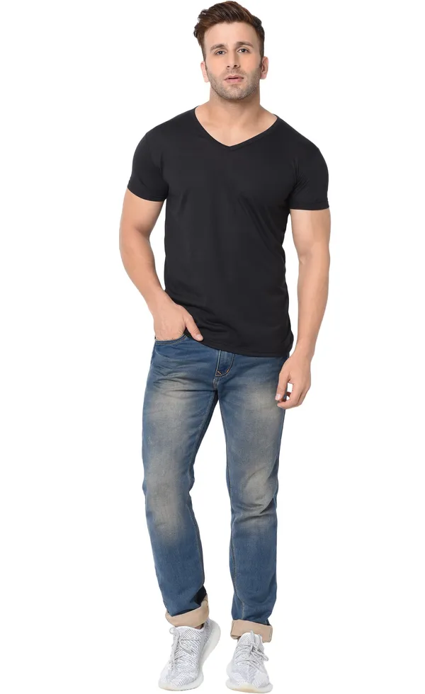 Black_Cotton_Solid_V_Neck_Regukar_Fit_T-Shirt_For_Men