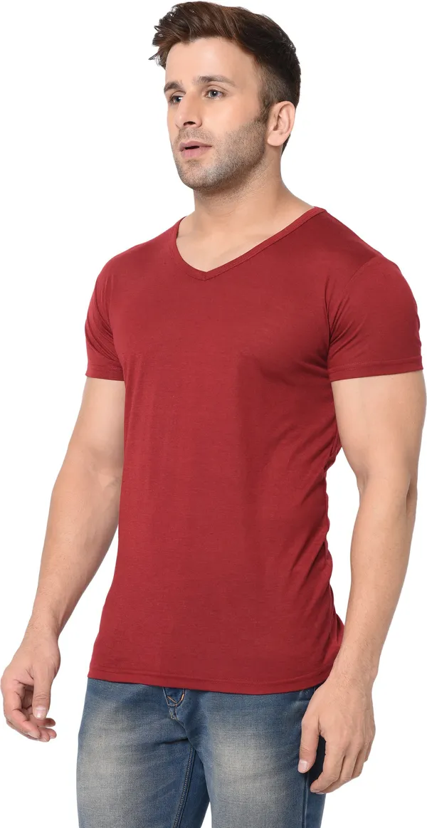 Maroon_Cotton_Solid_V_Neck_Regukar_Fit_T-Shirt_For_Men