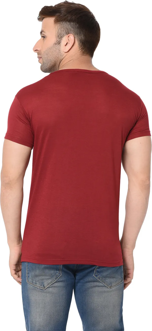 Maroon_Cotton_Solid_Round_Neck_Regukar_Fit_T-Shirt_For_Men