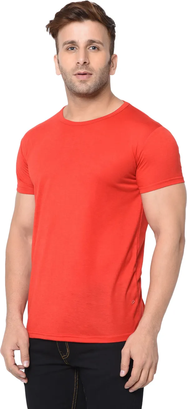 Red_Cotton_Solid_Round_Neck_Regukar_Fit_T-Shirt_for_men