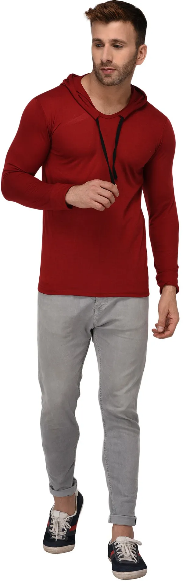 Maroon_Cotton_Solid_Scoop_Neck_Regukar_Fit_T-Shirt_For_Men