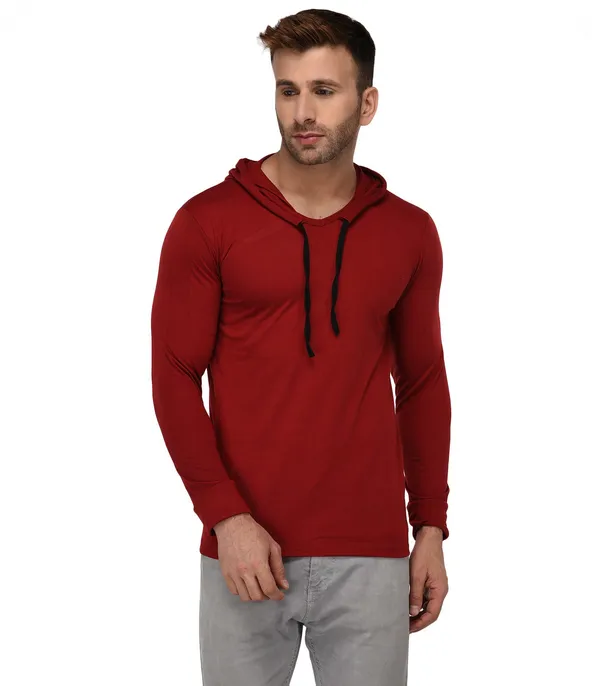 Maroon_Cotton_Solid_Scoop_Neck_Regukar_Fit_T-Shirt_For_Men