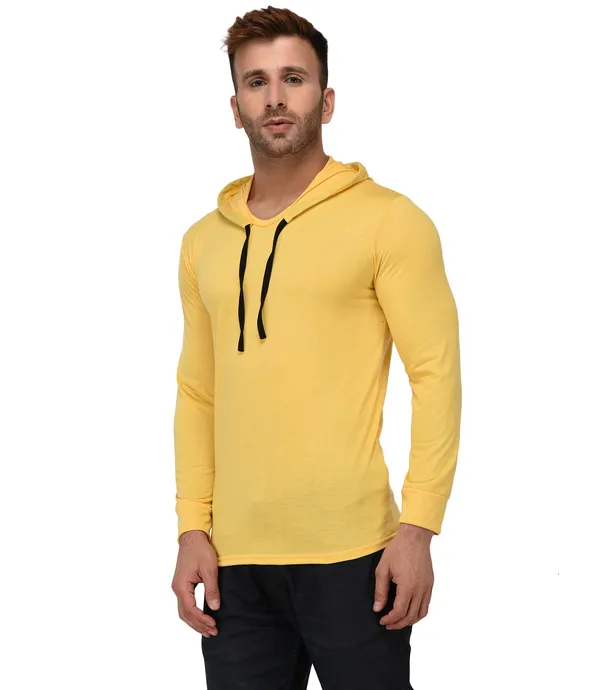 Yellow_Cotton_Solid_Scoop_Neck_Regukar_Fit_T-Shirt_For_Men