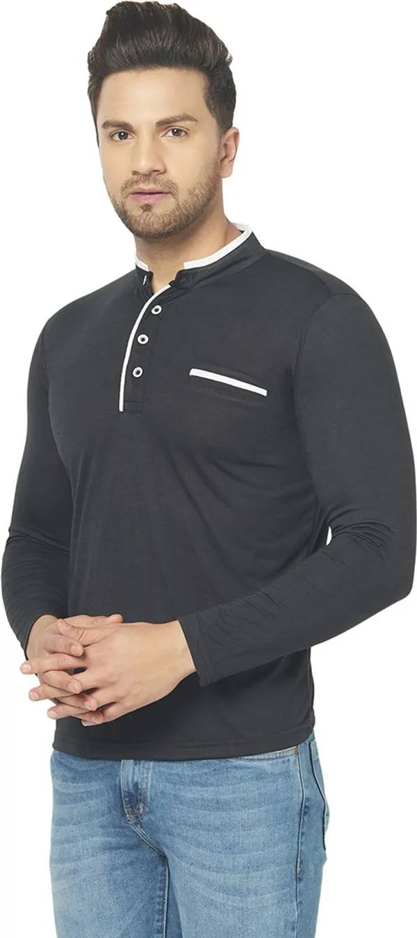 Black_Cotton_Solid_Henley_Neck_Regukar_Fit_T-Shirt_For_Men