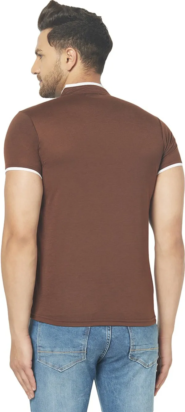 Brown_Cotton_Solid_Henley_Neck_Regukar_Fit_T-Shirt_For_Men