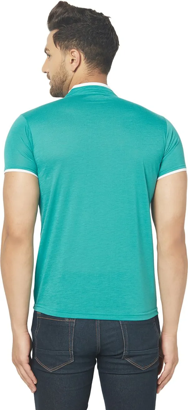 Dark_Green_Cotton_Solid_Henley_Neck_Regukar_Fit_T-Shirt_for_men