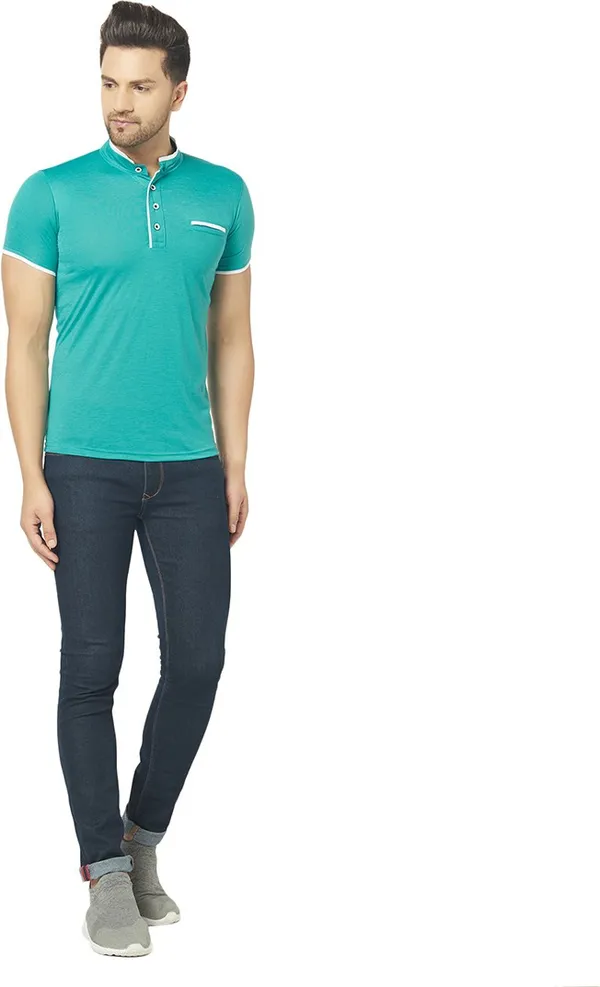 Dark_Green_Cotton_Solid_Henley_Neck_Regukar_Fit_T-Shirt_for_men