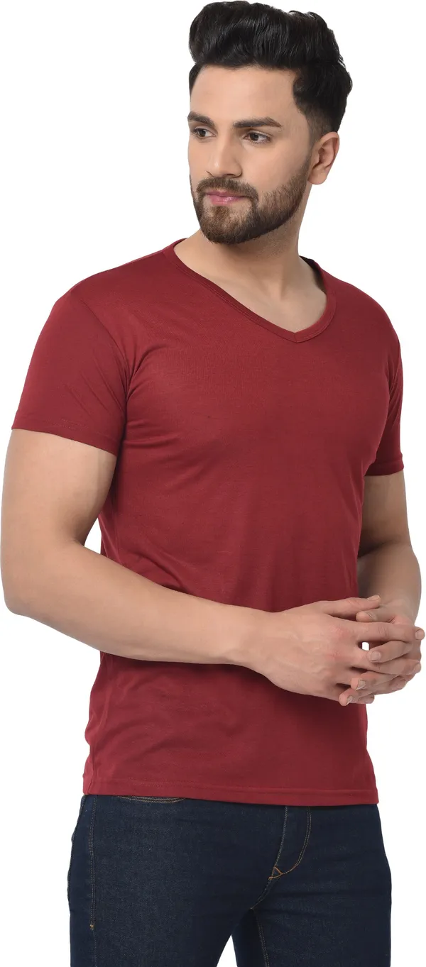Maroon_Cotton_Solid_V_Neck_Regukar_Fit_T-Shirt_For_Men