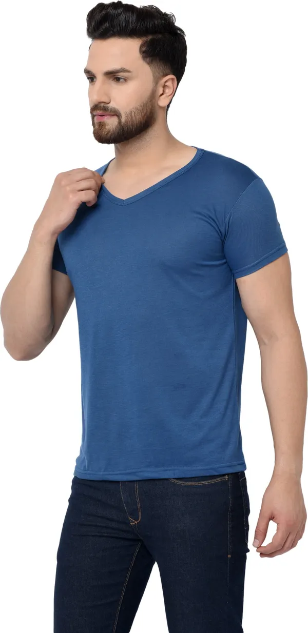 Dark_Blue_Cotton_Solid_V_Neck_Regukar_Fit_T-Shirt_for_men