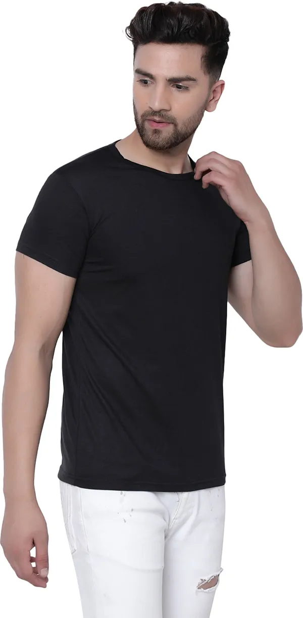 Black_Cotton_Solid_Round_Neck_Regukar_Fit_T-Shirt_For_Men