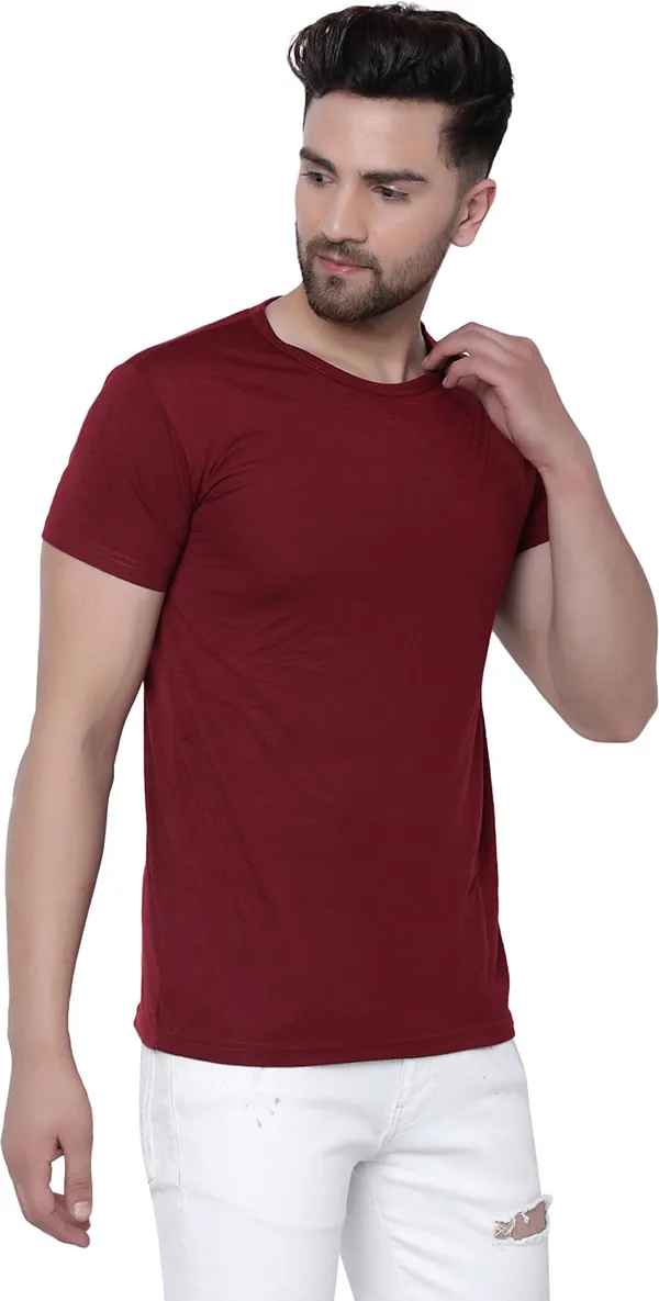 Maroon_Cotton_Solid_Round_Neck_Regukar_Fit_T-Shirt_For_Men