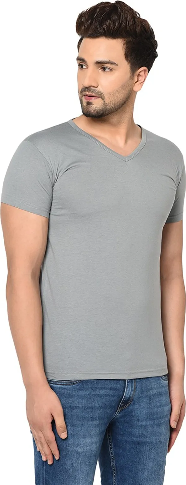 Grey_Cotton_Solid_V_Neck_Regukar_Fit_T-Shirt_for_men