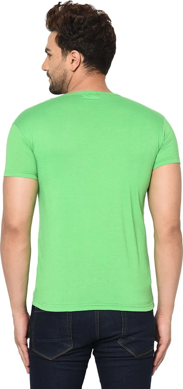 Green_Cotton_Solid_V_Neck_Regukar_Fit_T-Shirt_for_men