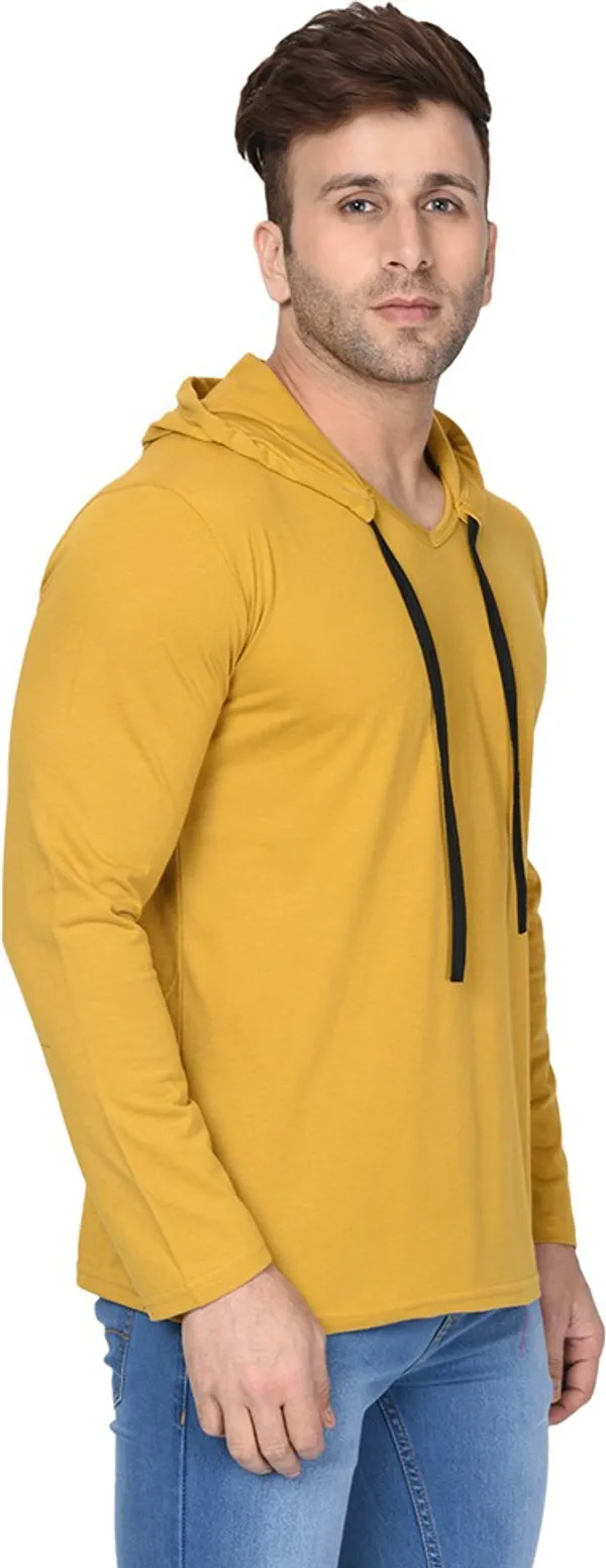 Yellow_Cotton_Solid_Scoop_Neck_Regukar_Fit_T-Shirt_For_Men