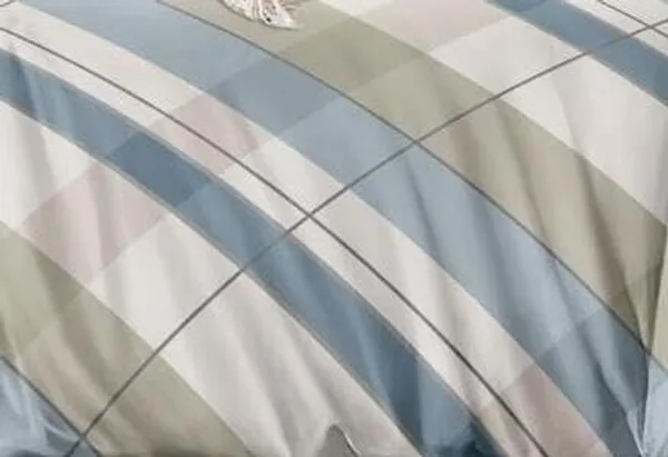 Blue_Geometric_Premium_Glace_Cotton_Printed_Super_King_Size_Double_Bedsheet_With-2_Pillow_Covers,_108*108''