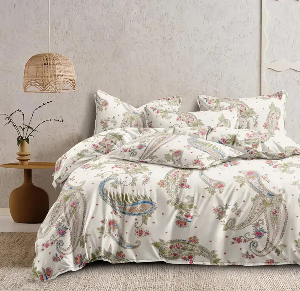 White_Printed_Glace_Cotton_Printed_Super_King_Size_Double_Bedsheet_For_Double_Bed_With-2_Pillow_Covers_108*108''