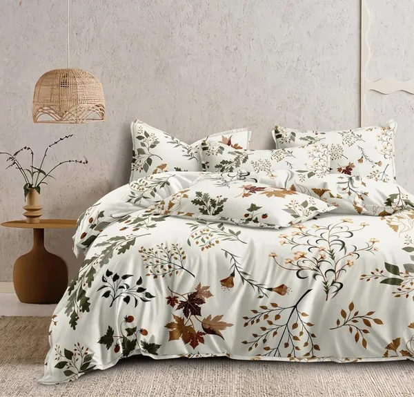 White__Cotton_Printed_Super_King_Size_Double_Bedsheet_2_Pillow_Covers