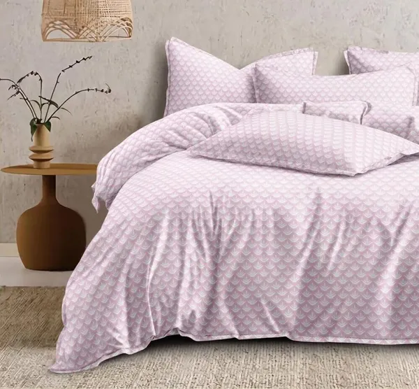 Pink_Printed_Premium_Glace_Cotton_Printed_Super_King_Size_Double_Bedsheet_With-2_Pillow_Covers,_108*108''
