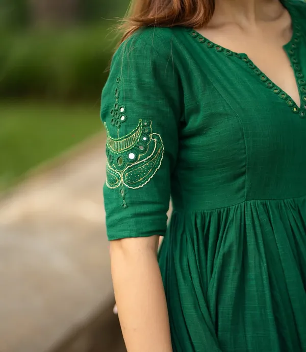 Emerald_Grace_Mirror_Work_Anarkali_Set