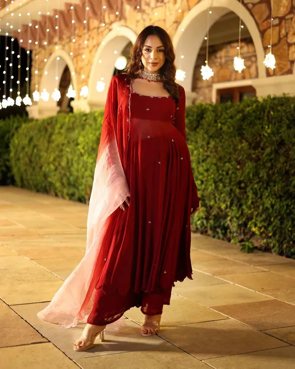 MAROON_BLUSH_EMBROIDERED_GEORGETTE_SUIT_SET
