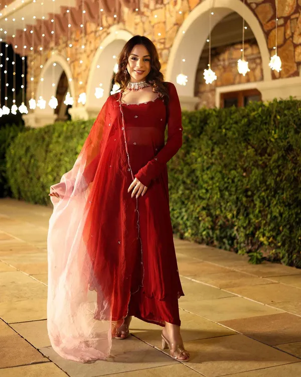 MAROON_BLUSH_EMBROIDERED_GEORGETTE_SUIT_SET