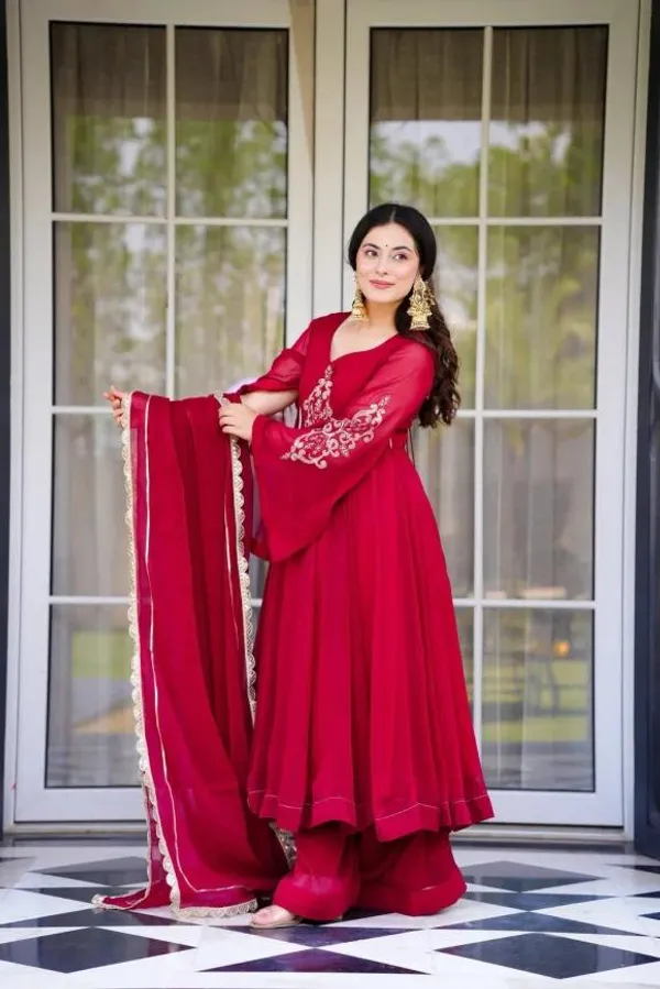 RED_GEORGETTE_SUIT_SET_WITH_DUPATTA