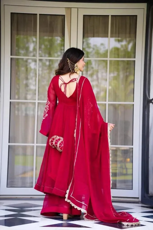 RED_GEORGETTE_SUIT_SET_WITH_DUPATTA