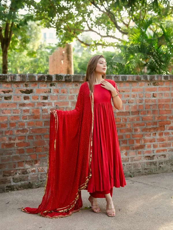 Ruhani_Red_Embroidered_Anarkali_Set