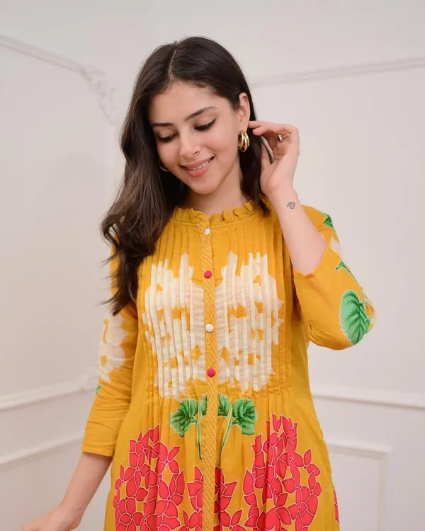 Floral_Charm_Yellow_Kurta_Set