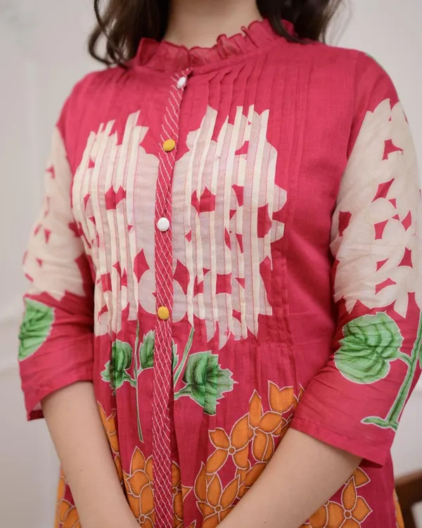 Floral_Charm_Pink_Kurta_Set