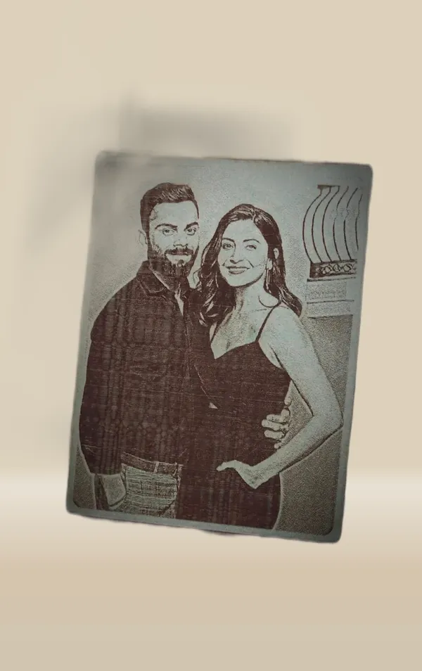 Virat_&_Anushka_Green_Wood_Engraved_Wall_Frame_|_For_Wall_Decoration