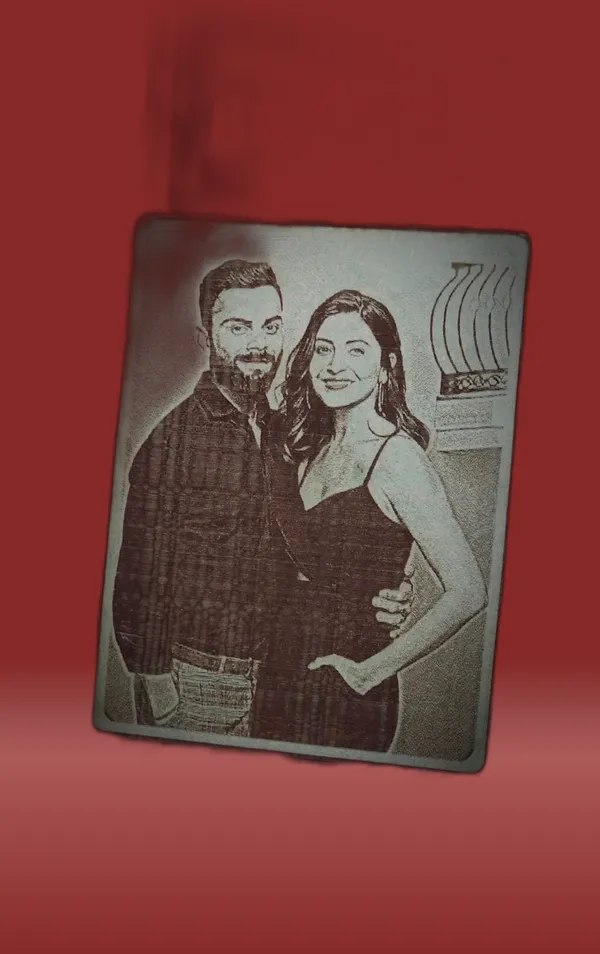 Virat_&_Anushka_Green_Wood_Engraved_Wall_Frame_|_For_Wall_Decoration