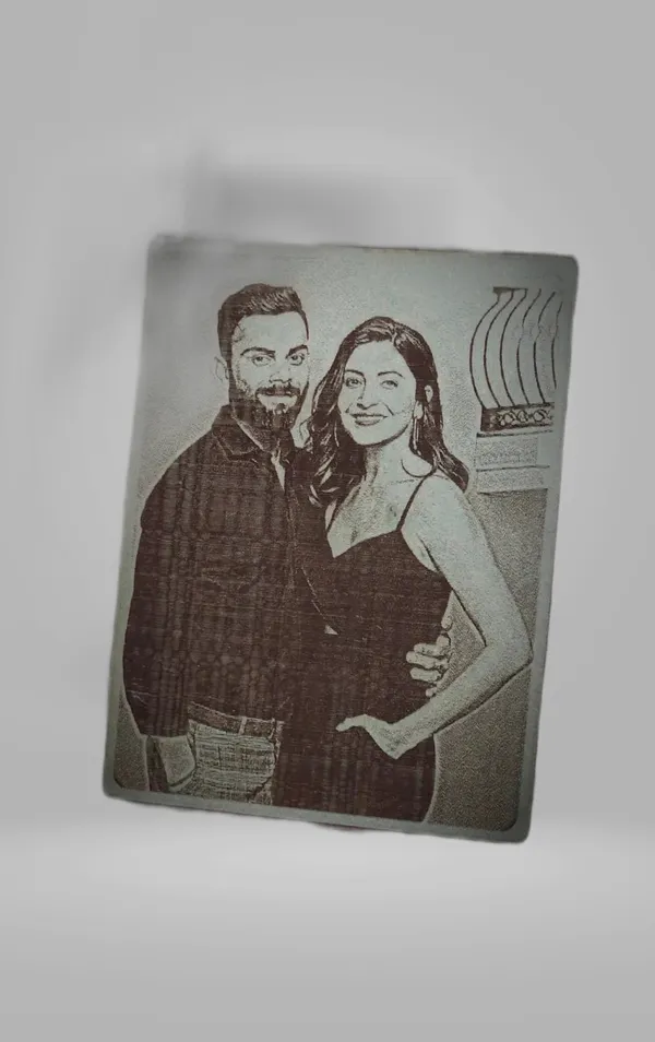 Virat_&_Anushka_Green_Wood_Engraved_Wall_Frame_|_For_Wall_Decoration