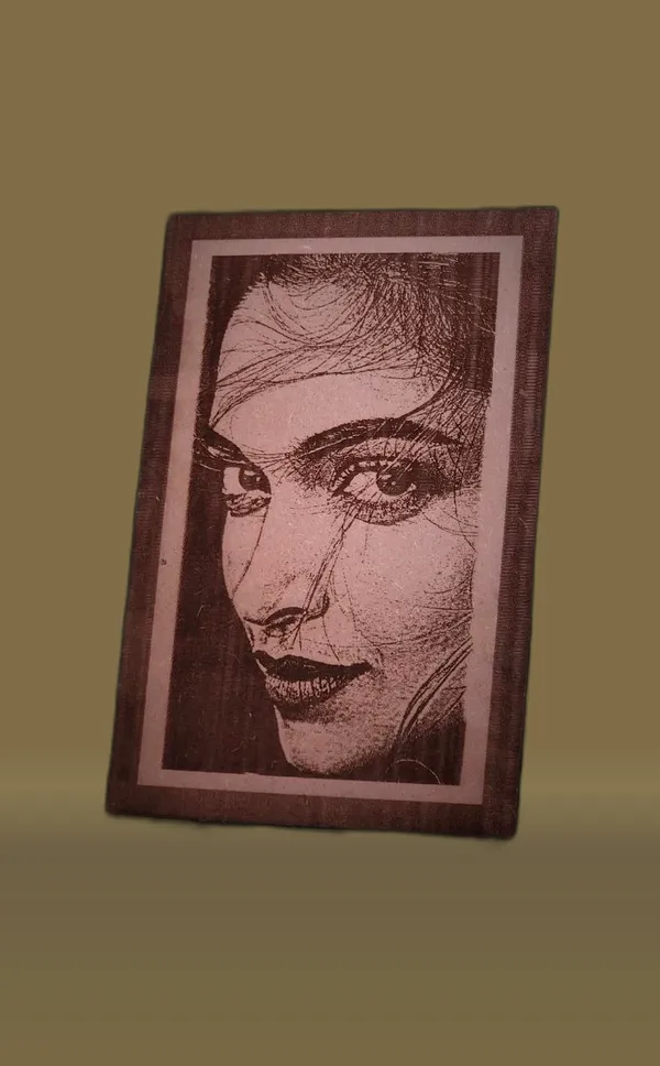 Deepika_Padukone_Beige_Wood_Engraved_Wall_Frame_|_For_Wall_Decoration