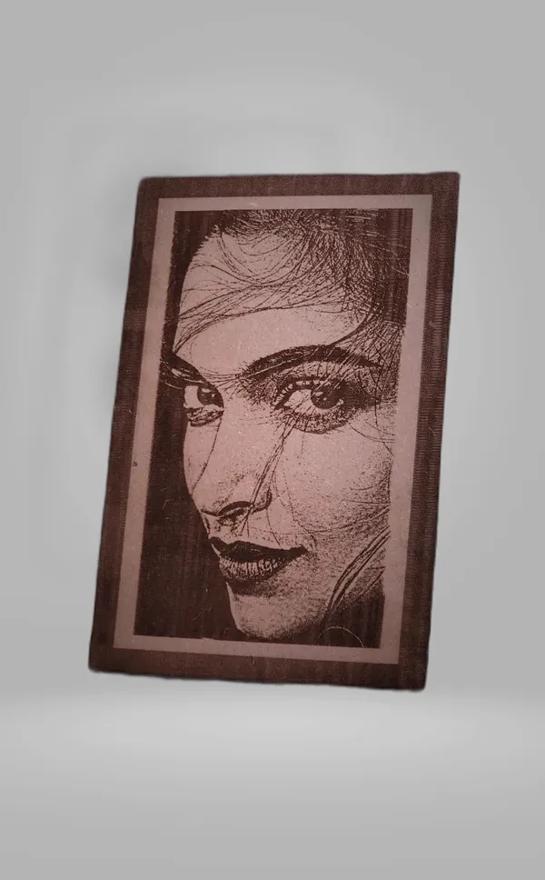 Deepika_Padukone_Beige_Wood_Engraved_Wall_Frame_|_For_Wall_Decoration