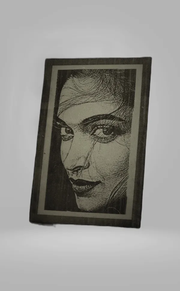 Deepika_Padukone_Green_Wood_Engraved_Wall_Frame_|_For_Wall_Decoration