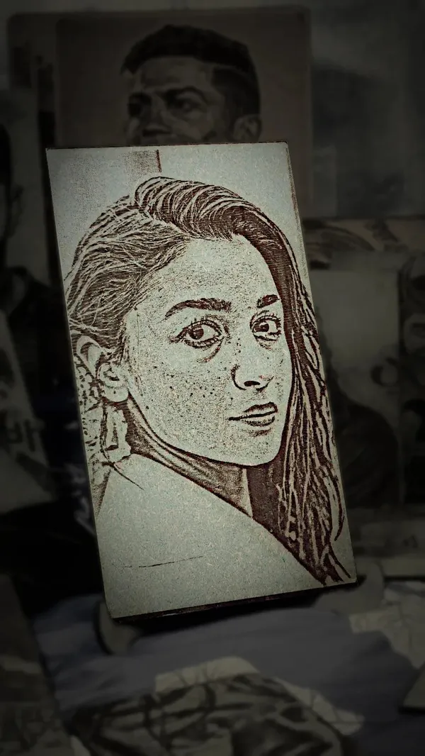 Alia_Bhatt_Green_Wood_Engraved_Wall_Frame_|_For_Wall_Decoration