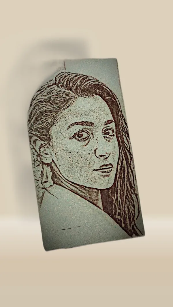 Alia_Bhatt_Green_Wood_Engraved_Wall_Frame_|_For_Wall_Decoration