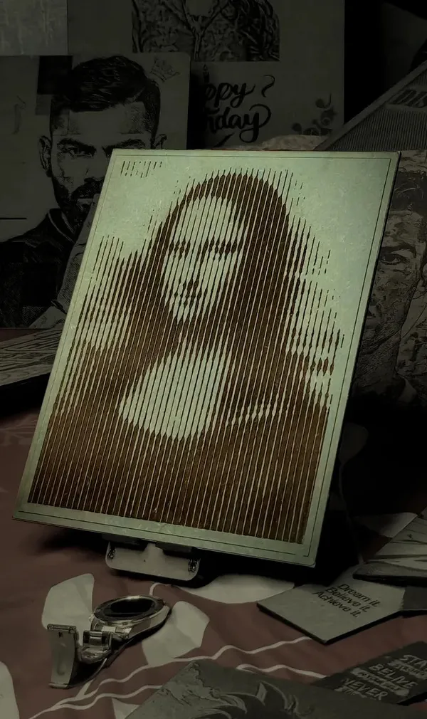 Mona_Lisa_Green_Wood_Engraved_Wall_Frame_|_For_Wall_Decoration